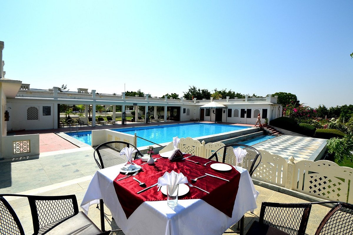 Aaram Bagh Resort